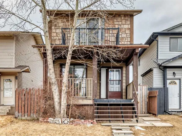 5 N Templeby Way NE, Calgary, AB T1Y 5N7