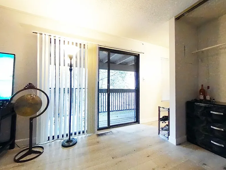 6663 Reservoir Ln — Photo 8