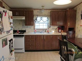 8710 E Seventeen Mile Rd, Reed City, MI 49677