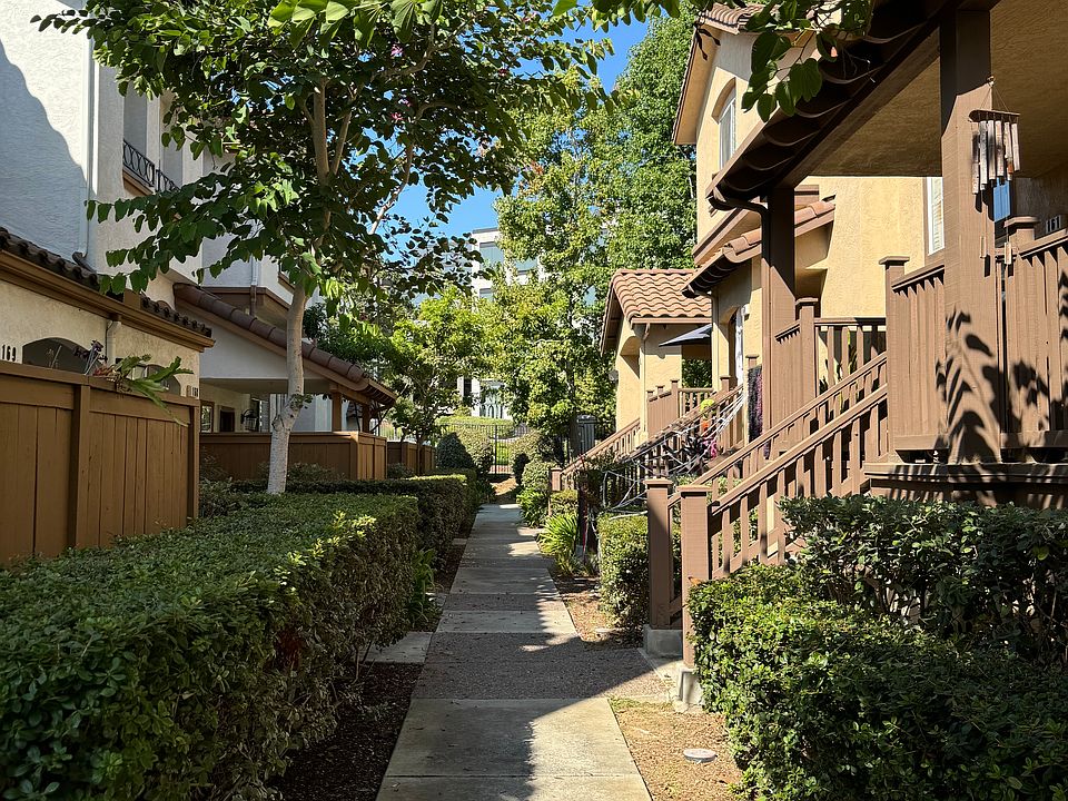 1st image of 10214 Wateridge Cir Unit 167