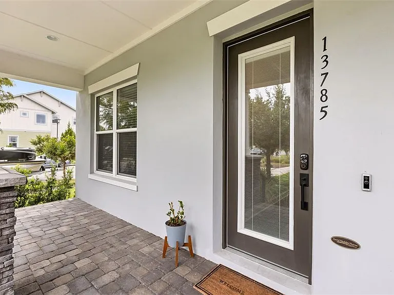 13785 Behring Ave — Photo 3