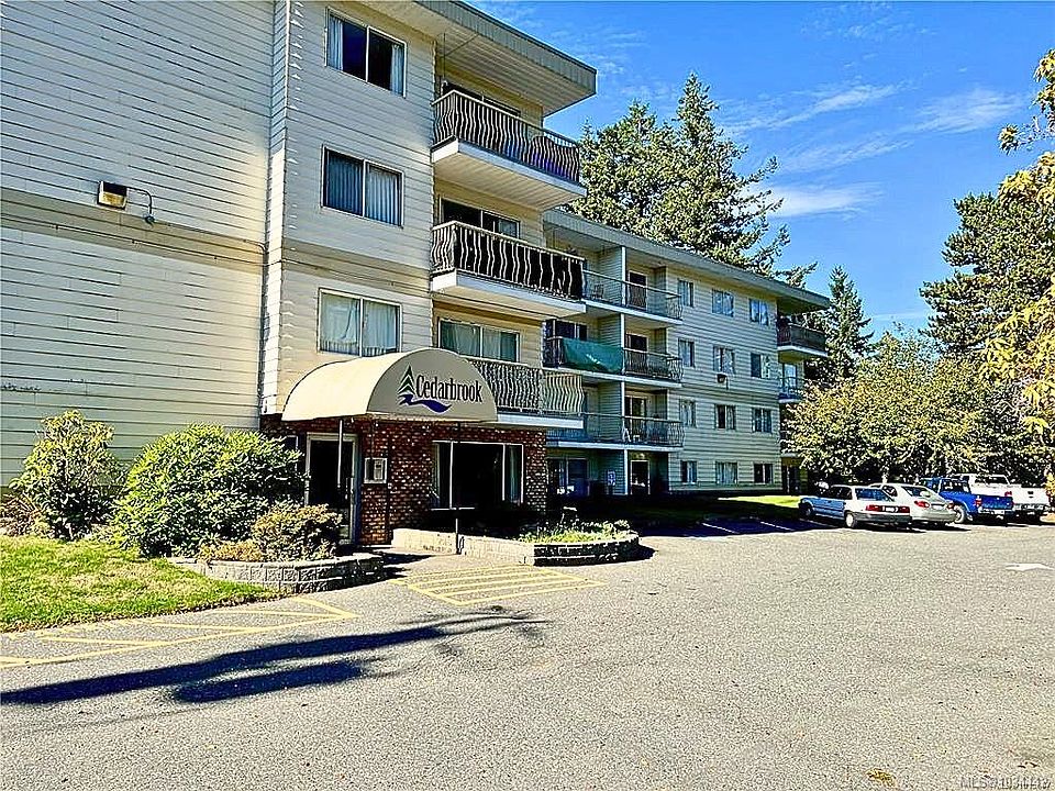 1st image of 322 Birch St #303