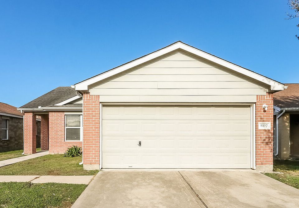 1st image of 8107 Sanders Glen Ln