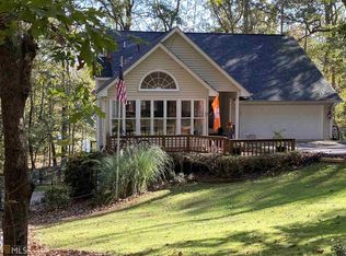 456 Lake Place Dr, Lavonia, GA 30553