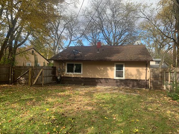 2nd image of 10761 Saratoga Ave