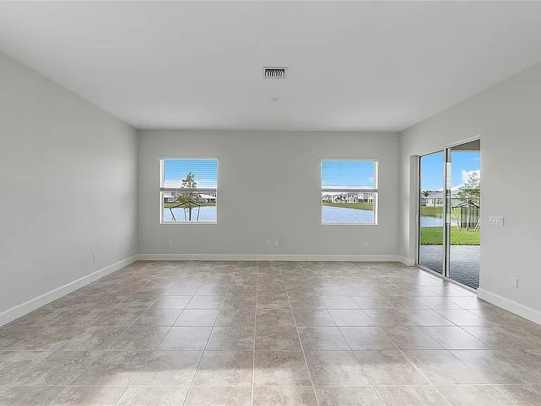 5206 Liberty Ln — Photo 29