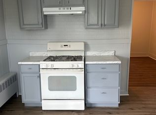 6 Crescent Ave #1, Riverside, RI 02915