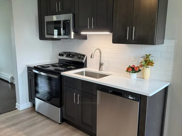 Park Lane Apartments, 2051 Ash St #A5f54a516, Des Plaines, IL 60018