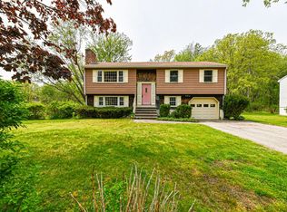 122 Ferry Rd, Salisbury, MA 01952
