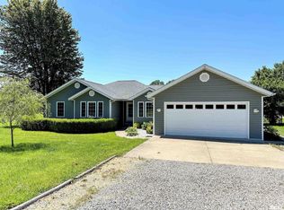 15307 Remington Rd, Marion, IL 62959