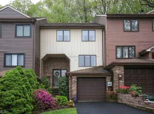 15 Patriots Rd, Morris Plains, NJ 07950