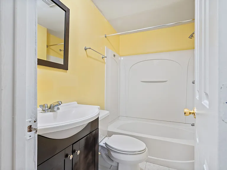 2820 Mozart Dr — Photo 14