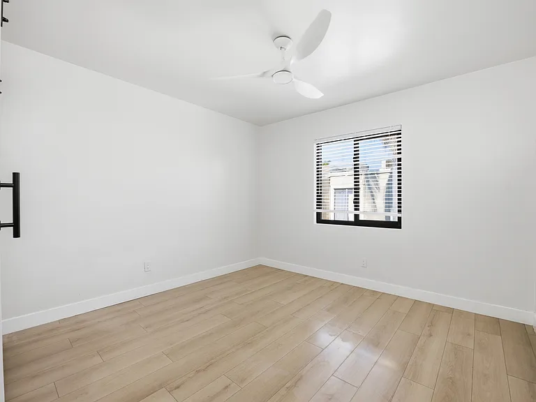 4553 North Ave #4551.5 — Photo 10