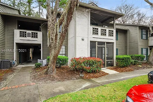 30 Mathews Dr #711 Photo 1