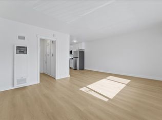 511 S Verdugo Rd #14, Glendale, CA 91205
