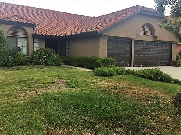3033 E Black Horse Dr, Ontario, CA 91761