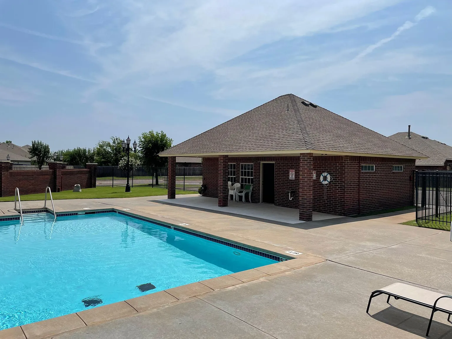 3 bed, 1609 sqft, $1,795 — Photo 3