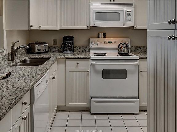 3rd image of 11 S Forest Beach Dr APT 111