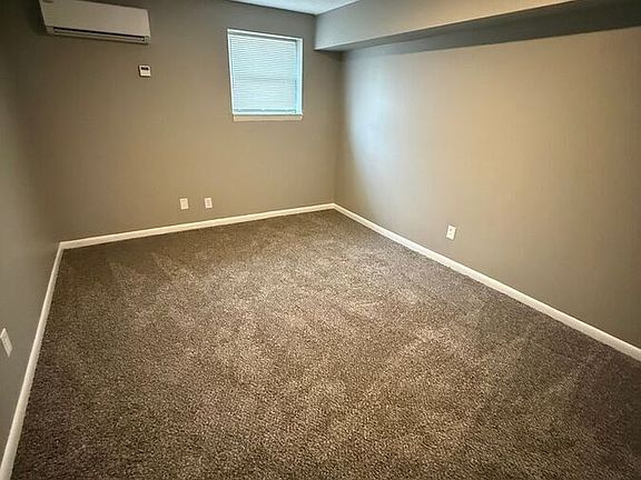 3rd image of 2082 Fairmont Ct #2