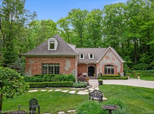 6654 College Park, Clarkston, MI 48346