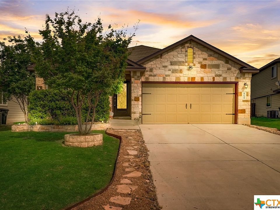 1st image of 860 Foxfire Dr
