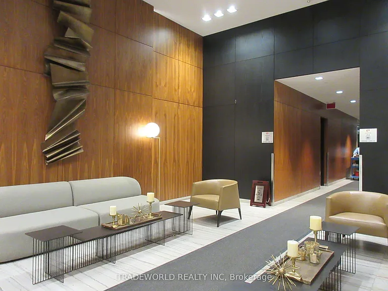 8 Eglinton Ave E #805 — Photo 16