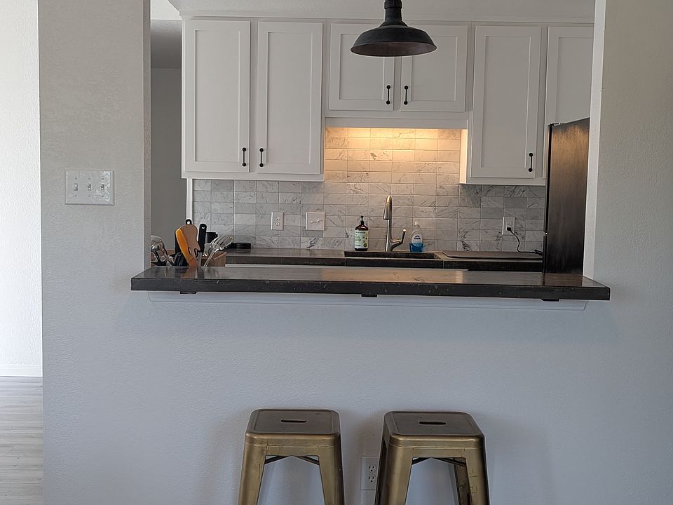 1st image of 116 Bellair Dr