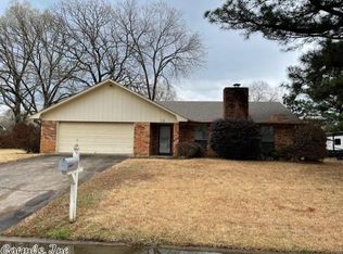 12 Covewood Dr, Conway, AR 72034