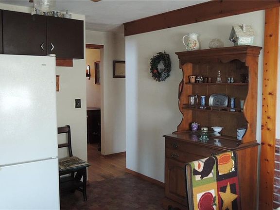 5th image of 49 Delray Dr