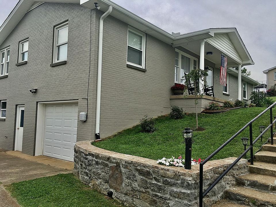 2nd image of 1377 Campbell Rd