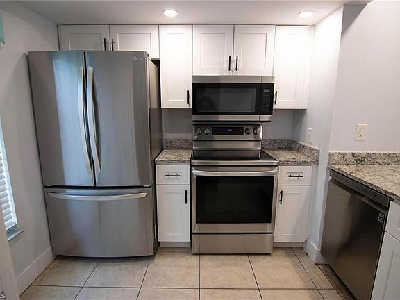 5th image of 4520 SW 8th Pl APT 6