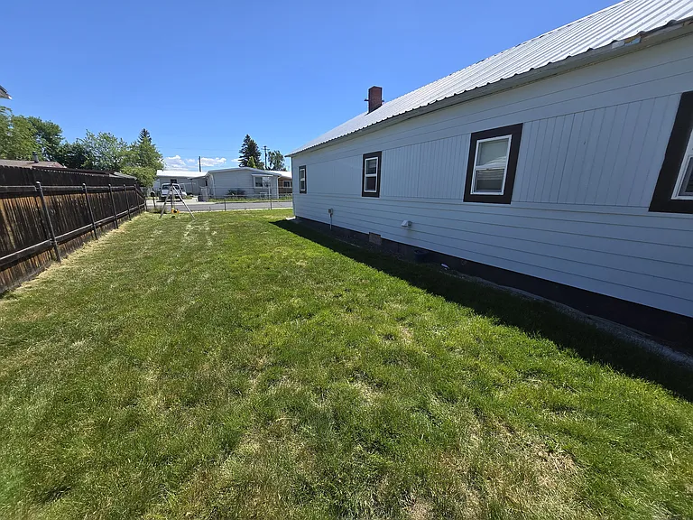 1116 Scott St — Photo 1