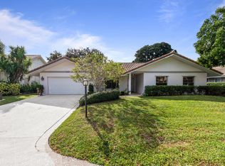 1045 Shady Lakes Cir S, Palm Beach Gardens, FL 33418