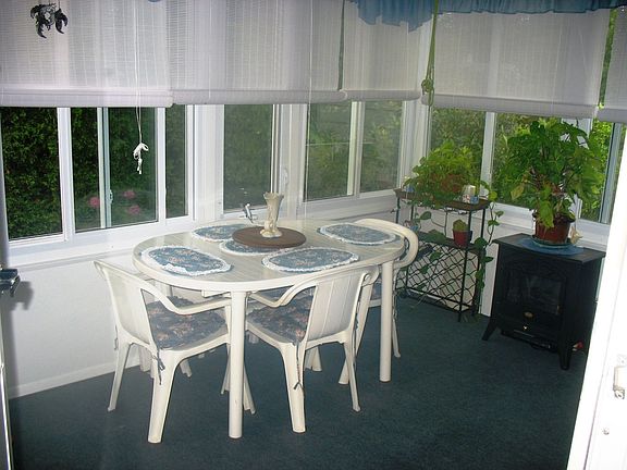 Sun Room (off Kitchen)