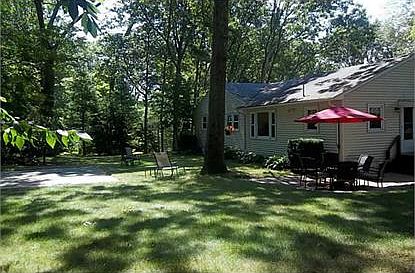 5th image of 85 Oakwood Dr
