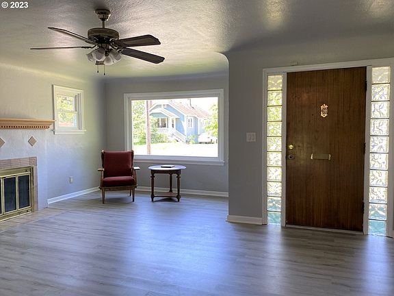 3rd image of 770 16th St NE