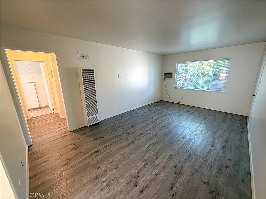 1 bed, 560 sqft, $1,550 — Photo 4