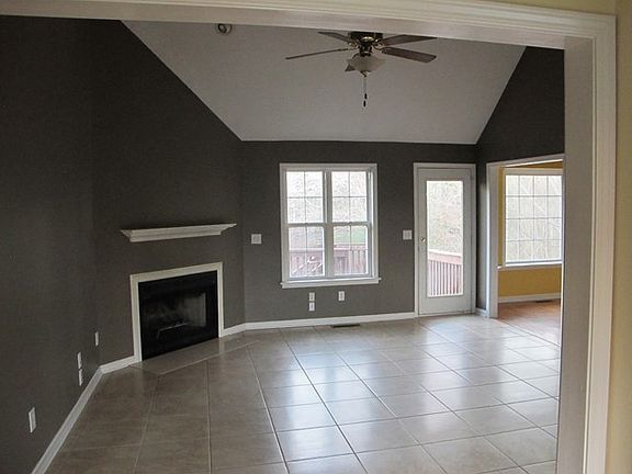 2nd image of 1026 N Lake Dr