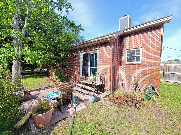 2225 Prytania Cir — Photo 20