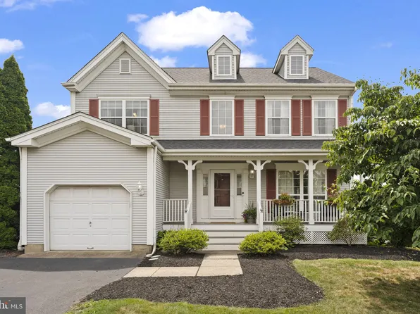 432 Dartmoor Rd, Schwenksville, PA 19473