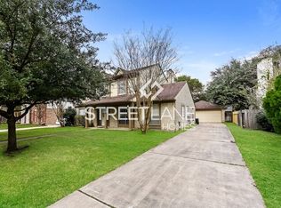 16302 Hickory Point Rd, Houston, TX 77095