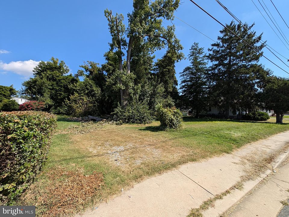 1st image of Myrth Ave