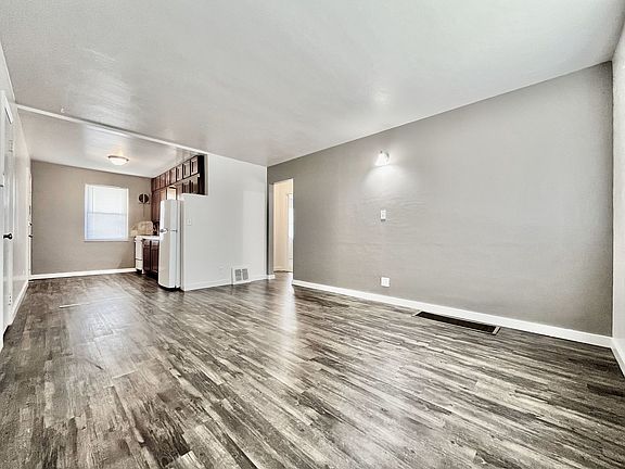 2nd image of 2206 Nelson Ave SE APT D
