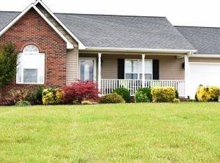 5117 S Oak Cir, Granite Falls, NC 28630