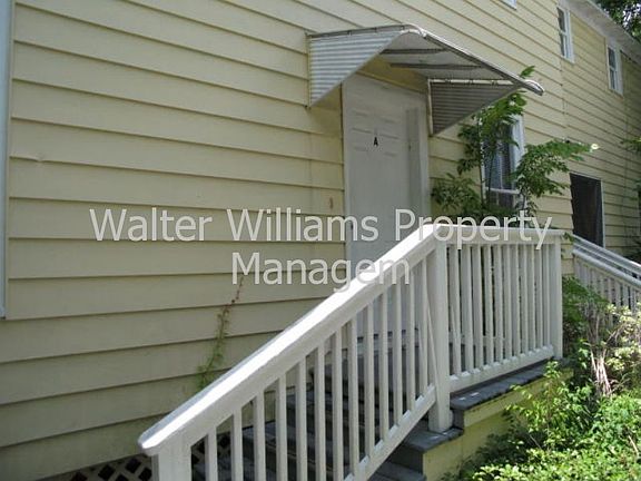 2nd image of 54 1/2 Carrera St APT A