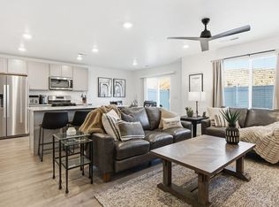 3329 E Big Bend Ln, Washington, UT 84780