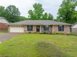 8013 Yorktown Rd, Fort Smith, AR 72903