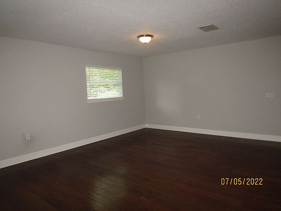 5th image of 222 S Riverhills Dr