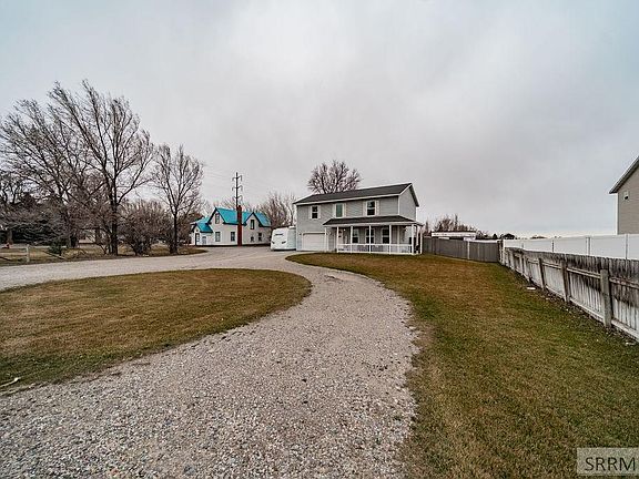 3rd image of 436 E 1 S