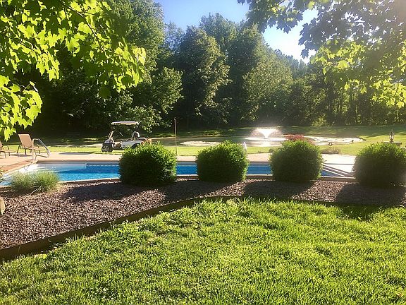 4th image of 13601 Brownwood Ln